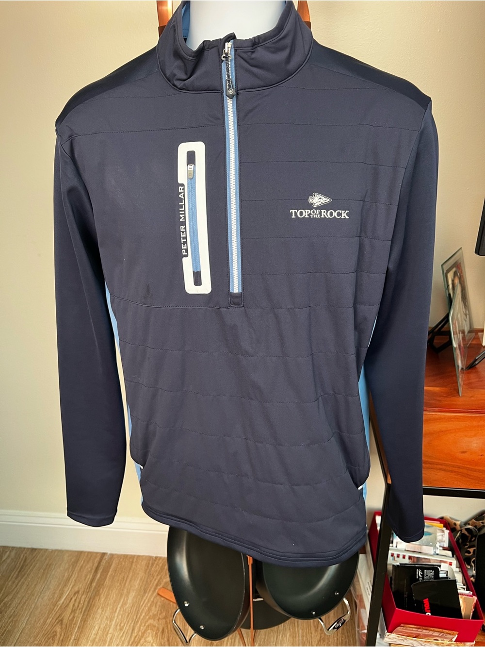 Half-Zip Golf Pullover from “Top of the Rock” Sz Medium